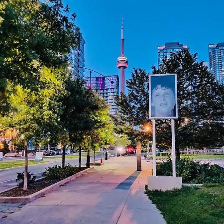 Upscale Downtown Toronto Condos By Cn Tower 外观 照片